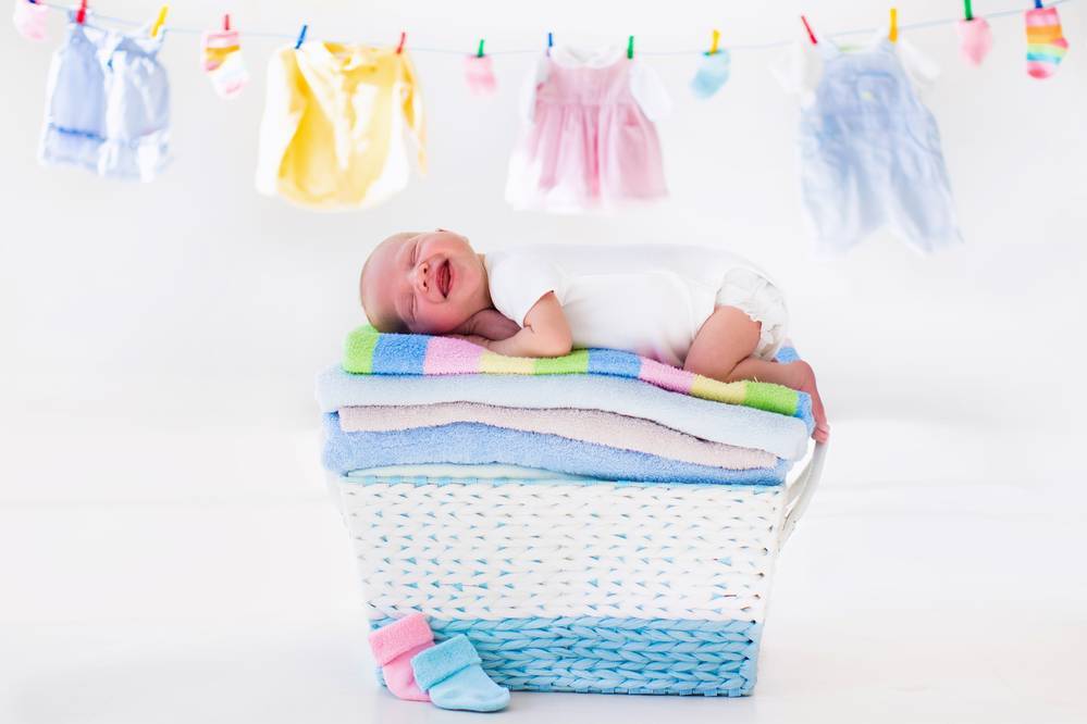 Как гладить детские вещи для новорожденных и до какого возраста это нужно