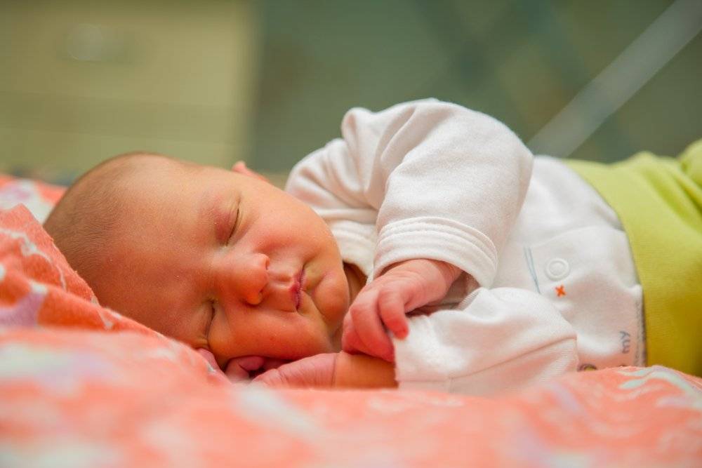 Домашнее лечение желтухи новорожденных