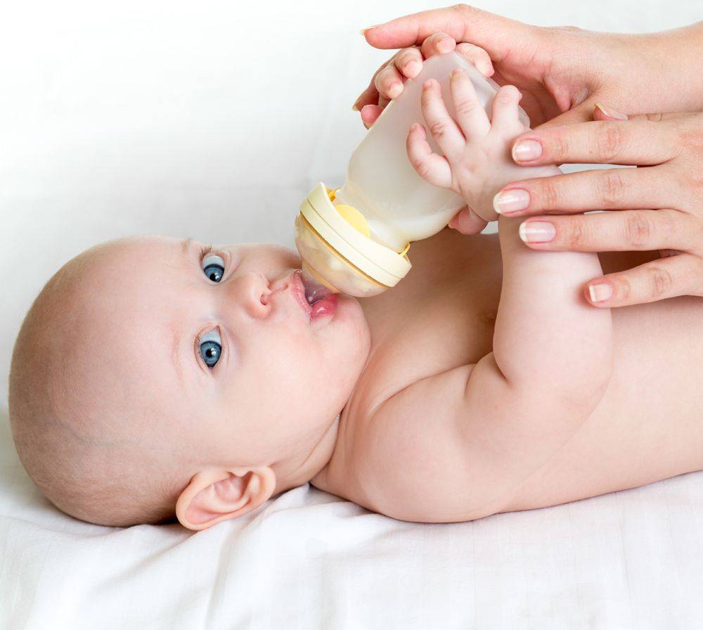 Как и когда вводить молочные и кисломолочные продукты в прикорм ребенку