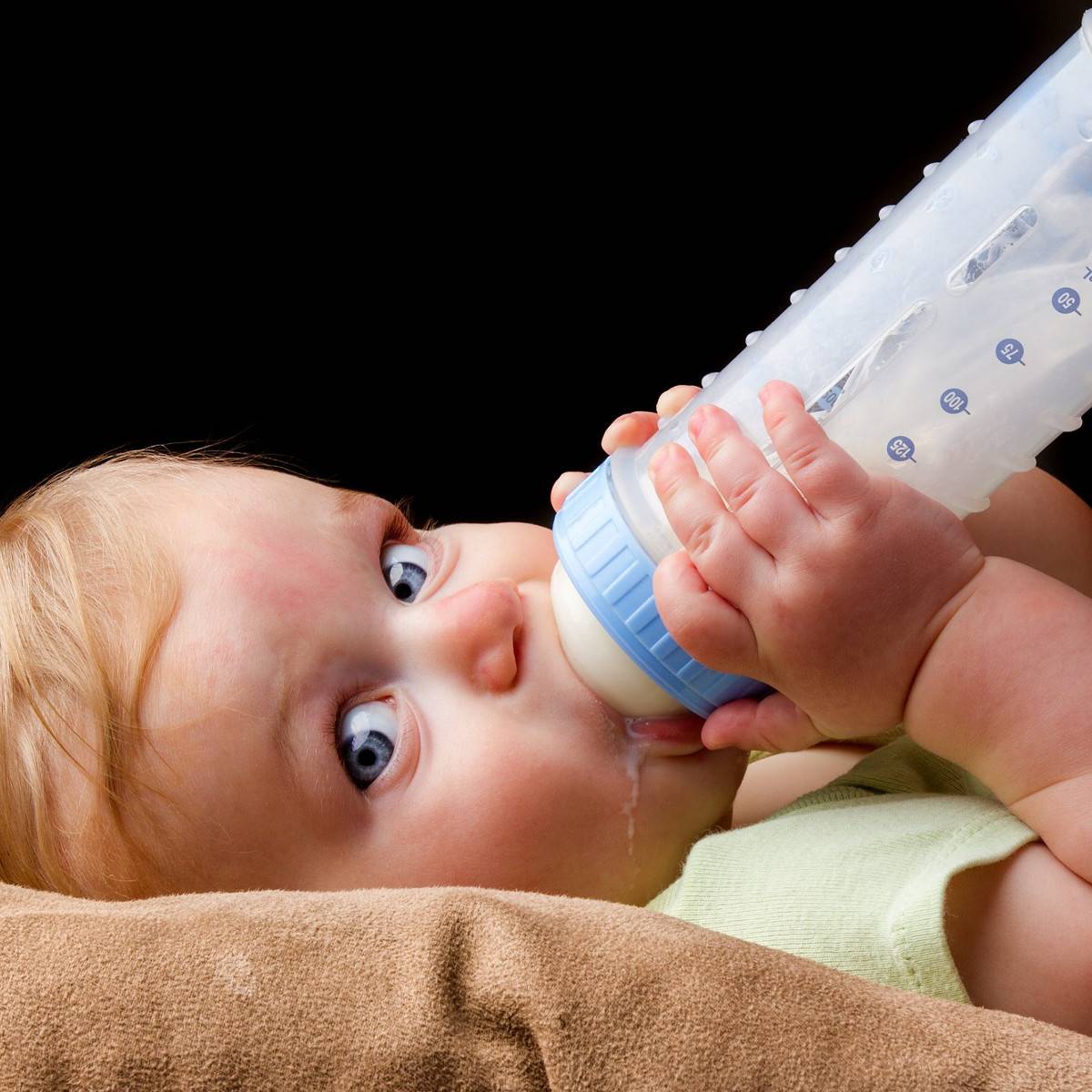 Как отучить ребенка от бутылочки
