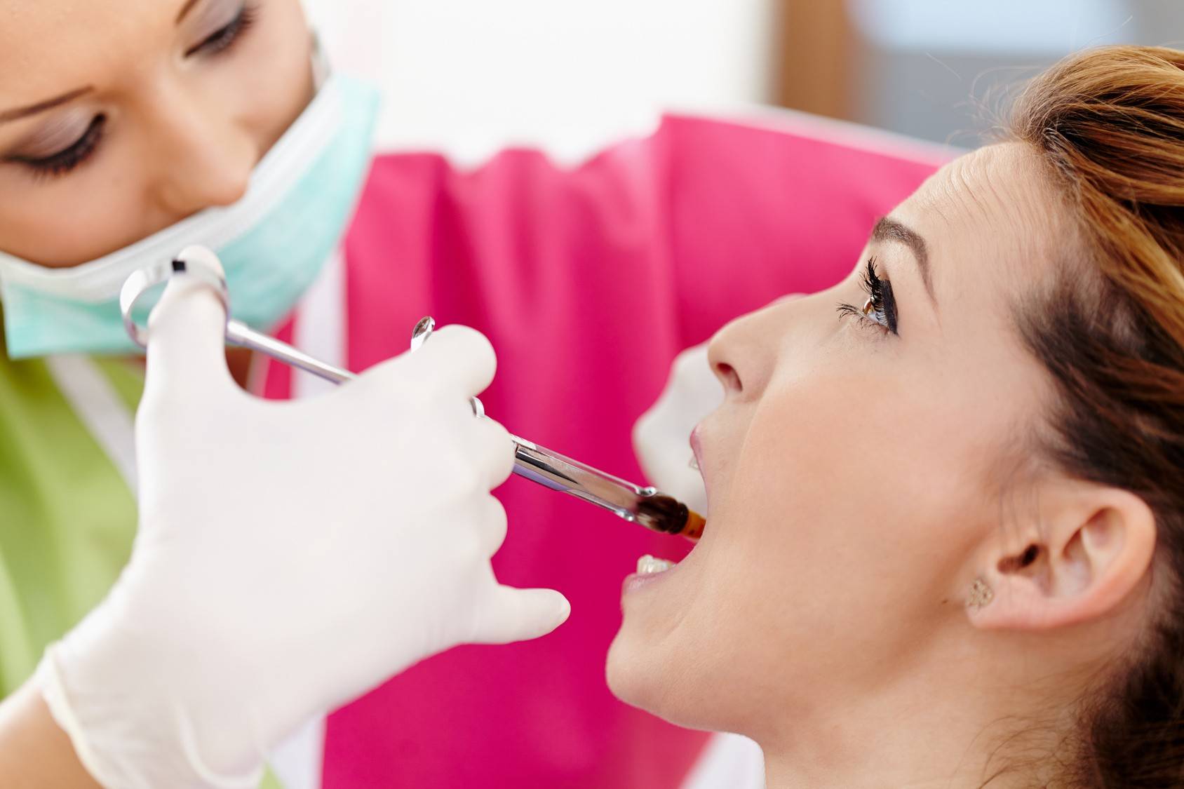 Зуб мудрости болит: что делать, как снять зубную боль. лечить или удалять зуб мудрости