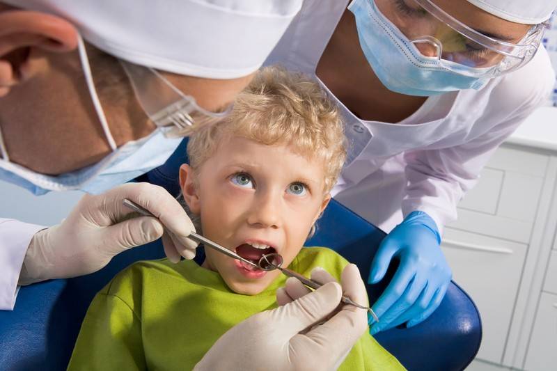 Лечение зубов под наркозом у взрослых и детей: виды наркоза и отзывы