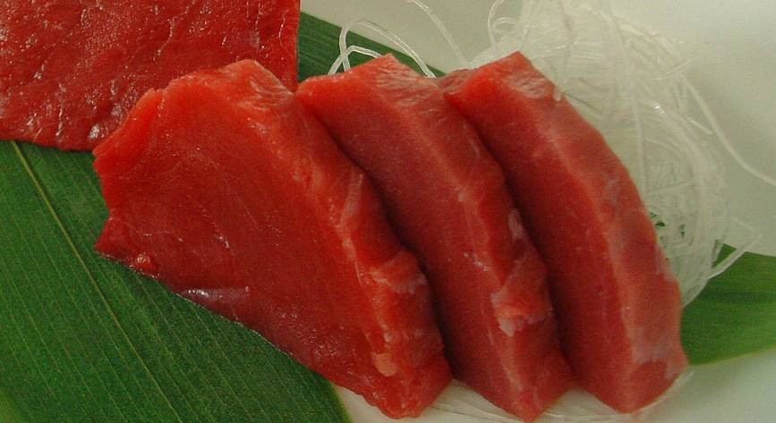 Диетический салат с тунцом при диете, похудении и правильном питании: варианты низкокалорийных рецептов с консервированной рыбой в собственном соку