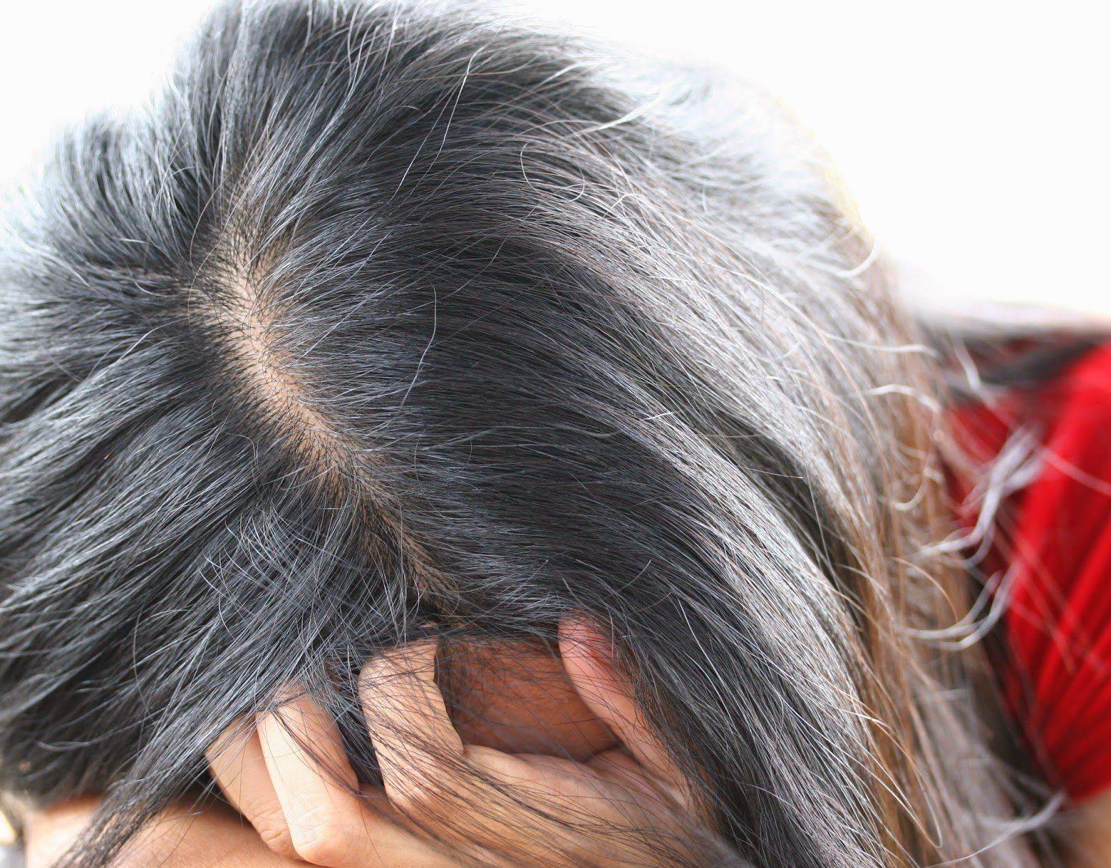 От чего появляются седые волосы у детей и подростков