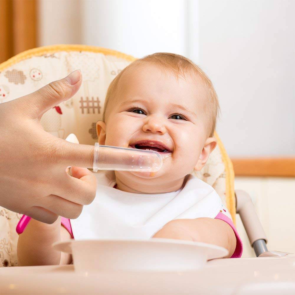 Как правильно чистить зубы ребенку и когда начинать это делать? - в севастополе