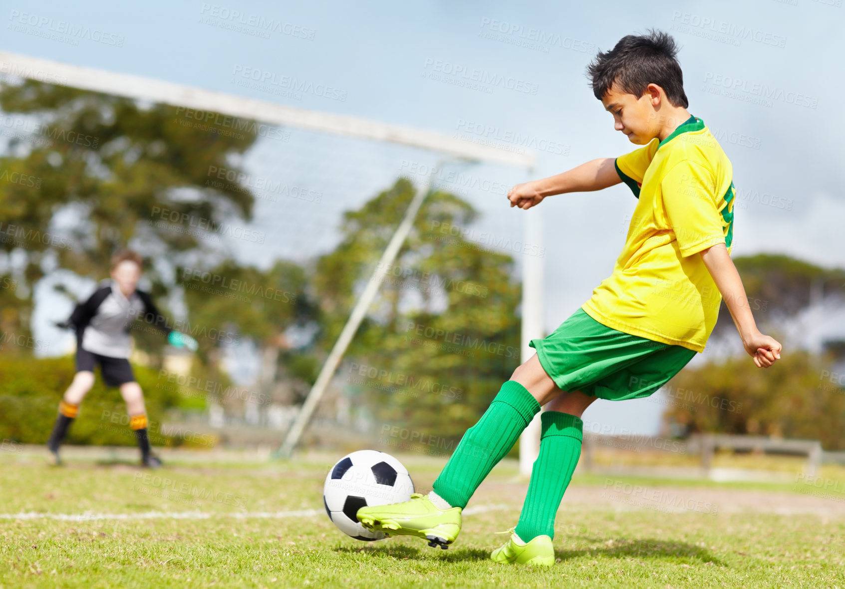 Футбол для детей: с какого возраста и какая польза