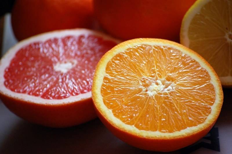 Апельсины при грудном вскармливании: можно ли есть в 1, 2, 3, 4 месяца, польза и вред, противопоказания