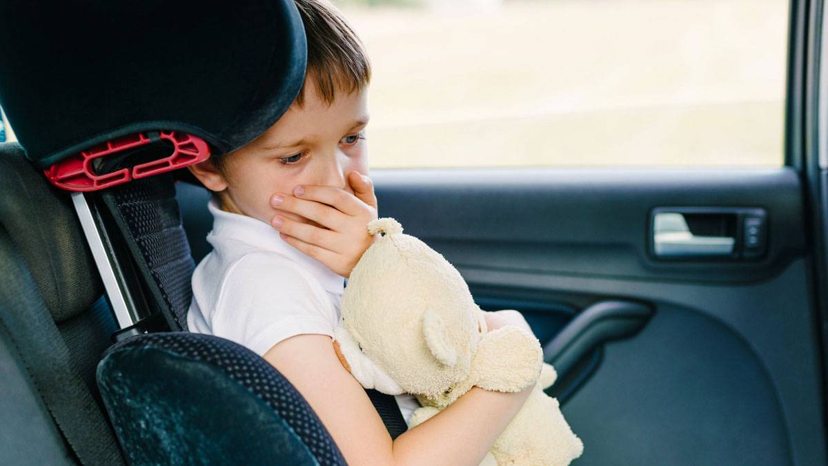 Ребенка укачивает в машине? полезные советы. ребенка укачивает в машине: что делать?