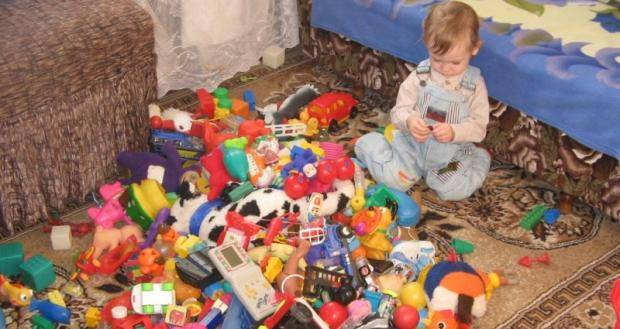Что делать, если ребенок постоянно ломает игрушки