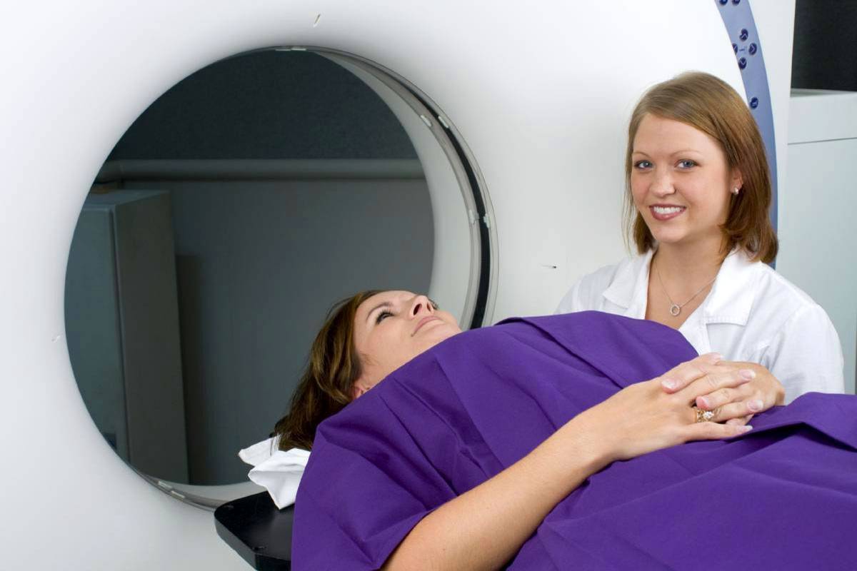 В каких ситуациях может понадобиться компьютерная томография при грудном вскармливании